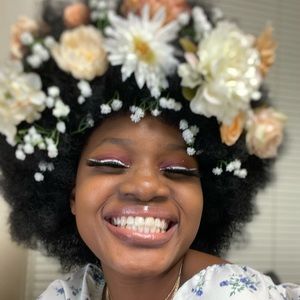 Meet your Posher, Esther